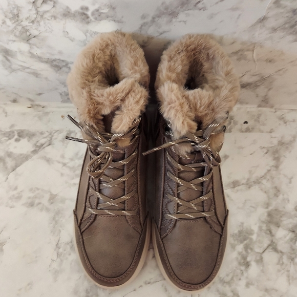 Pre-owned 2022 skechers glacial ultra boots - Picture 4 of 9